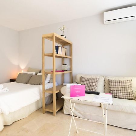 Studio Pedrega Apartamento Málaga Exterior foto